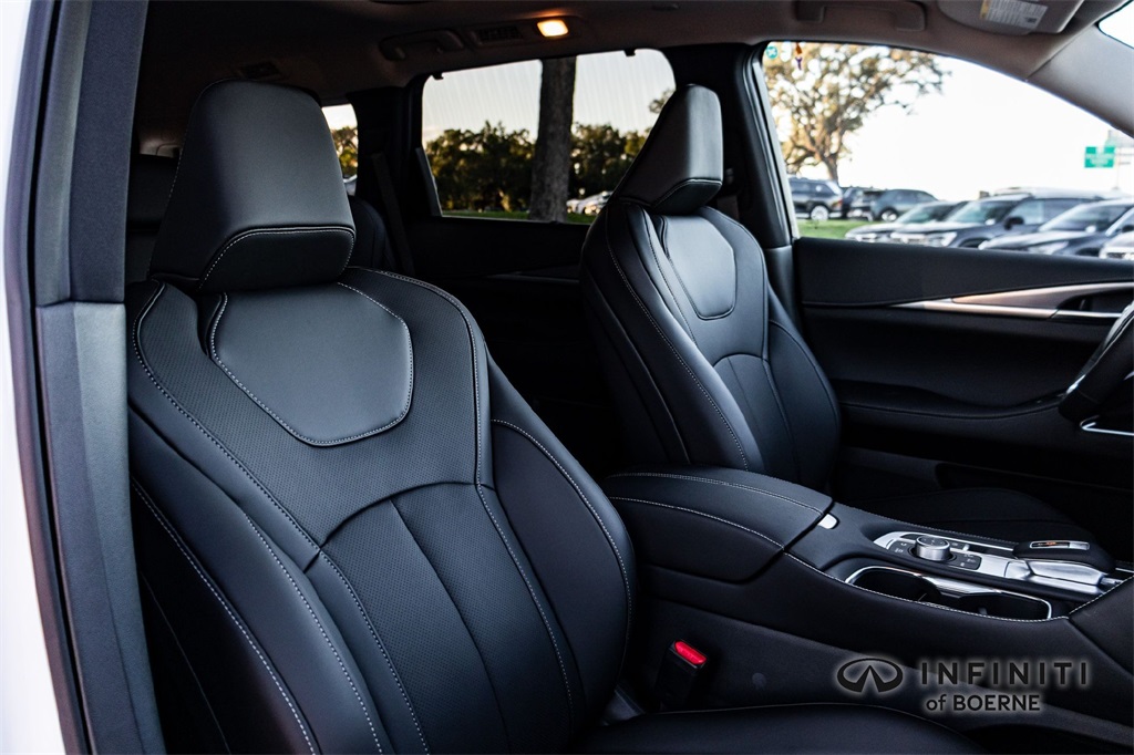 2026 Infiniti QX60 Luxe photo 27
