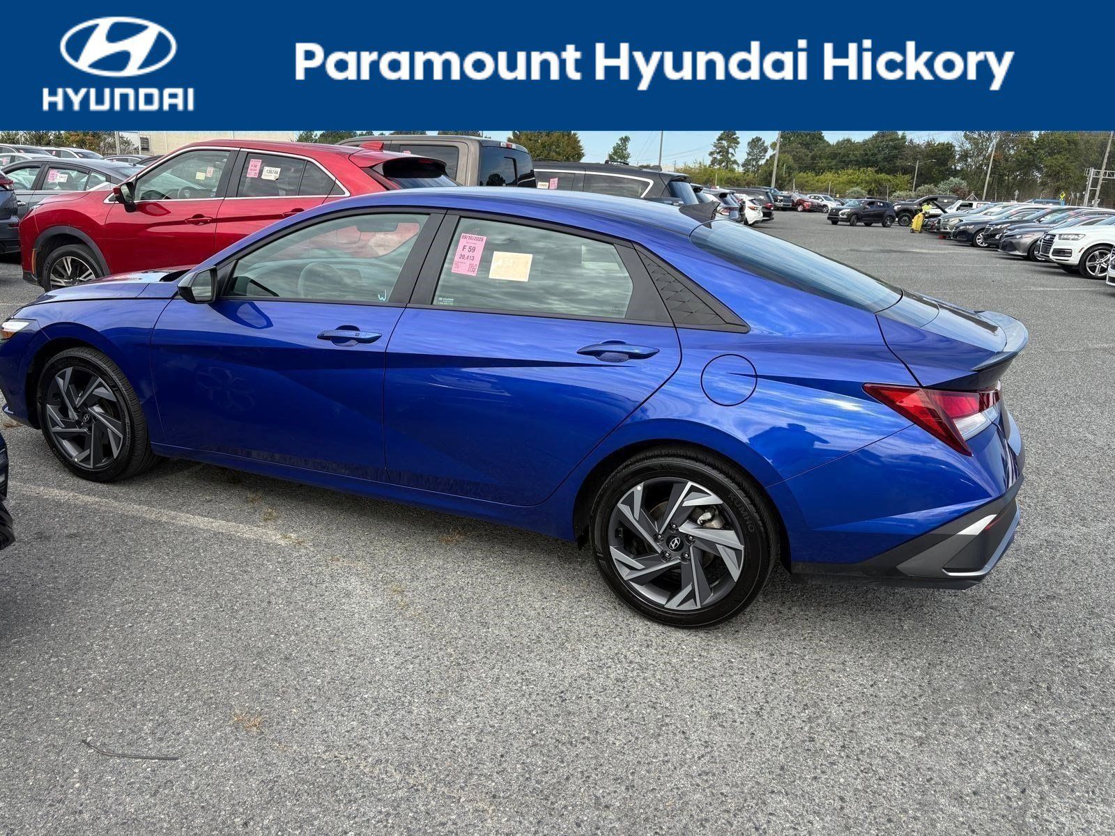 2025 Hyundai Elantra SEL Sport photo 6