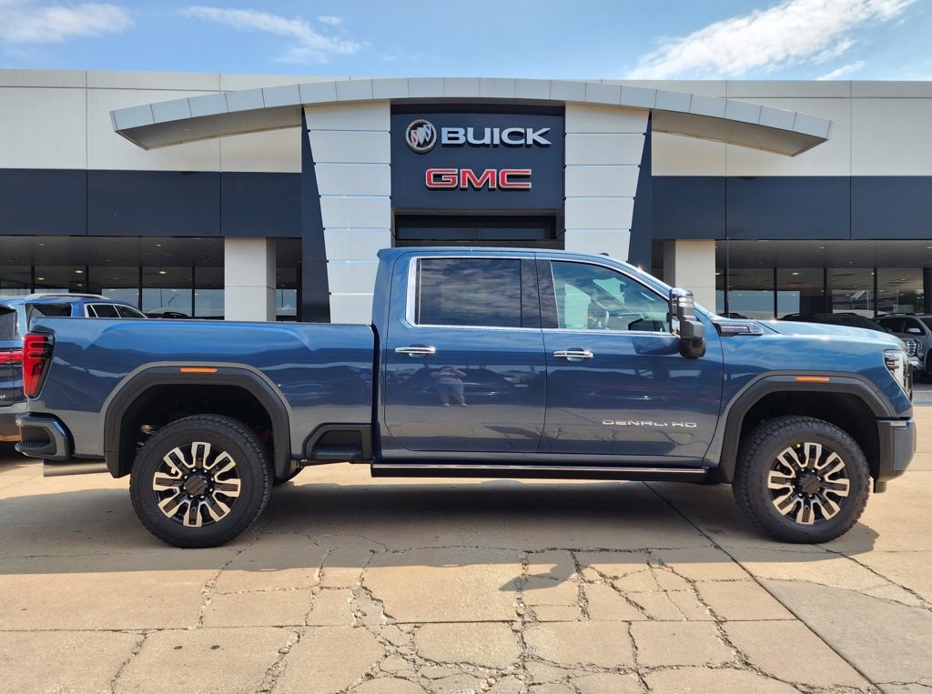 2026 Gmc Sierra 2500 HD Denali Ultimate photo 2