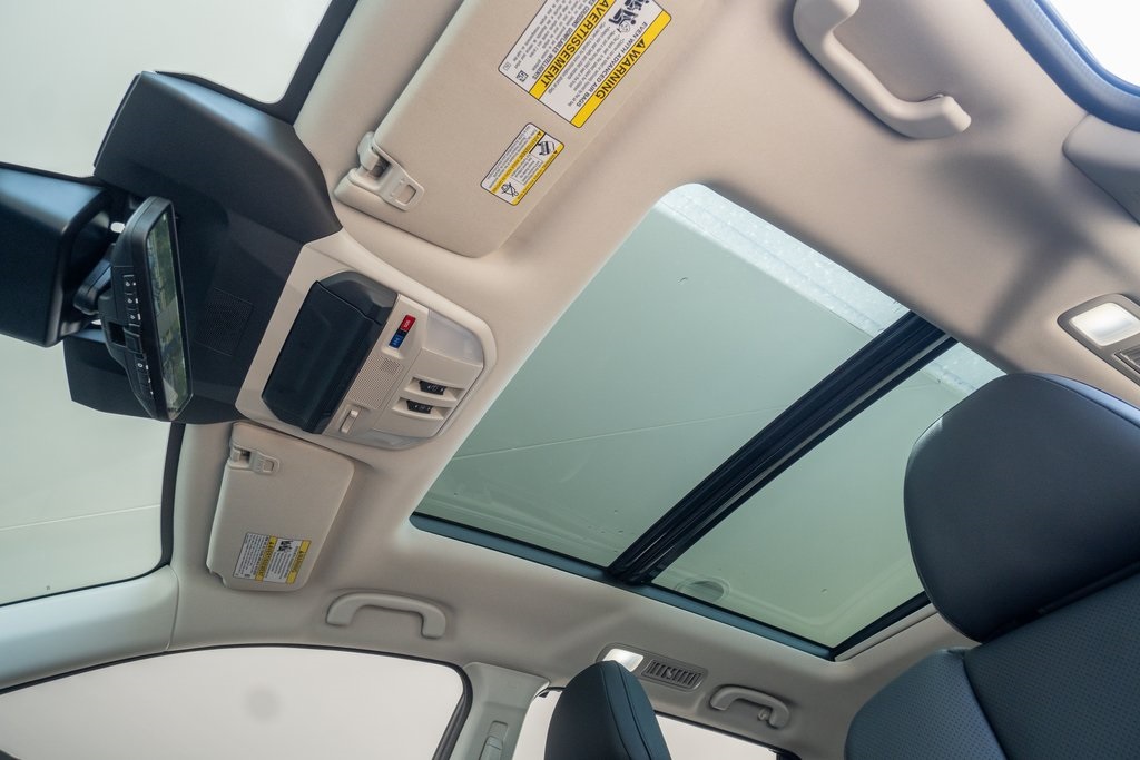 2025 Subaru Ascent Onyx Edition Touring photo 13