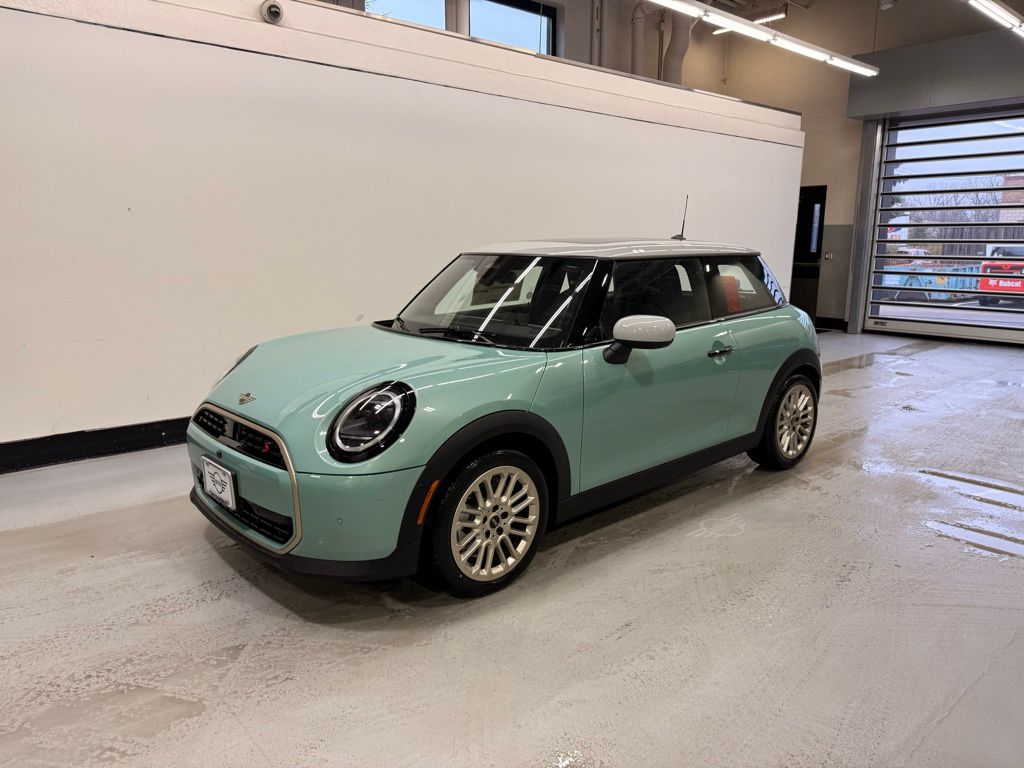 2026 MINI Hardtop 2 Door S's photo