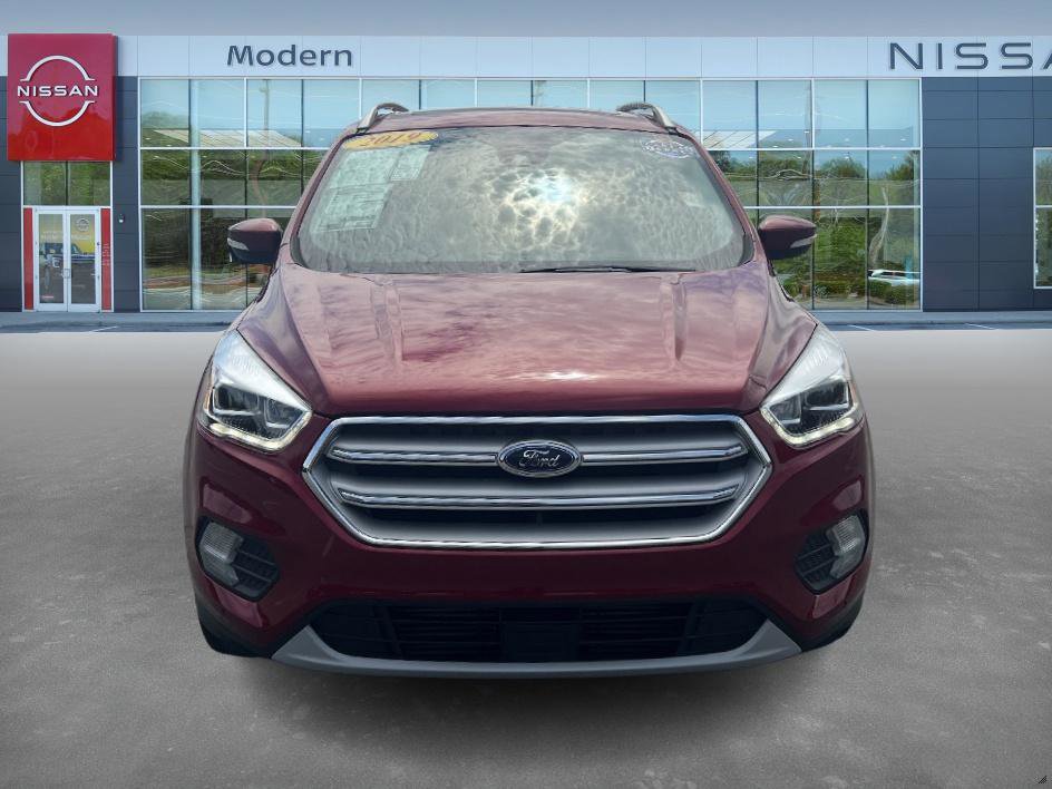 2019 Ford Escape Titanium photo 2