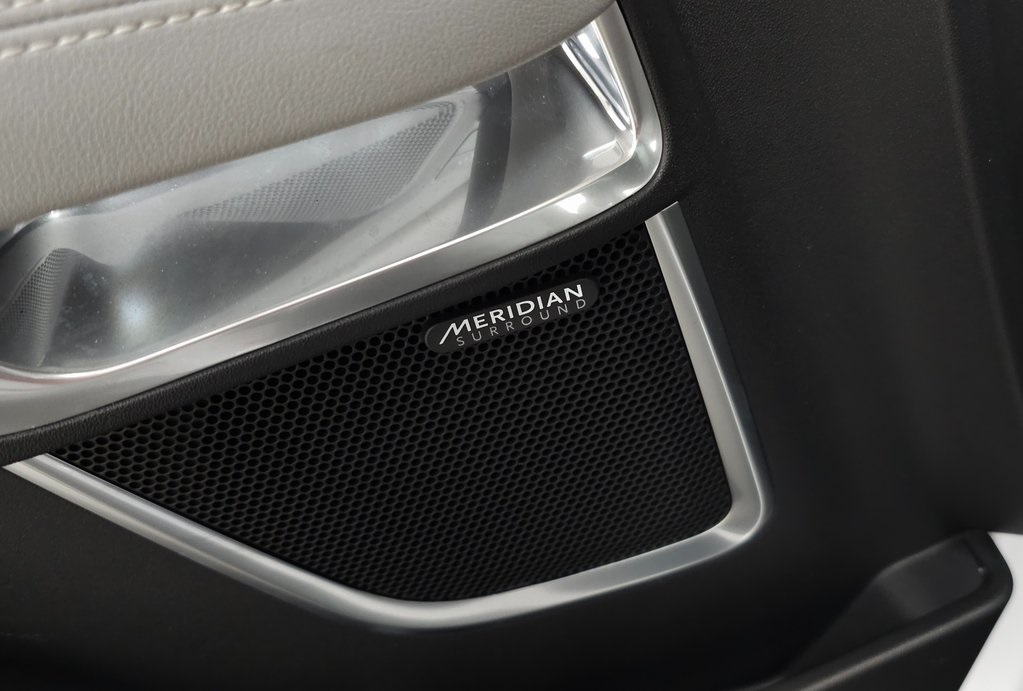 2024 JAGUAR PACE P250 - Image 12