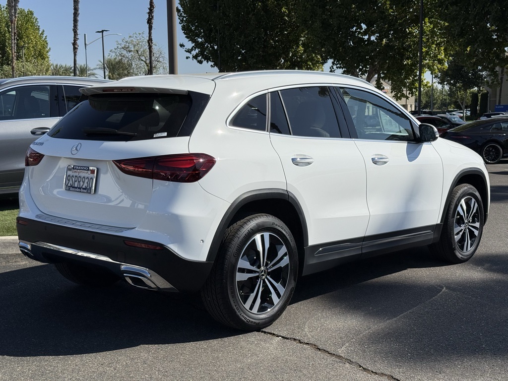2025 Mercedes Benz GLA 250 photo 3