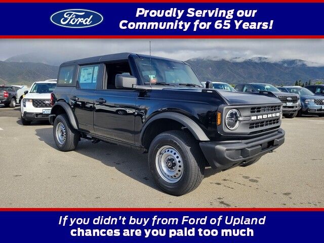 2025 Ford Bronco 4-Door Base's photo