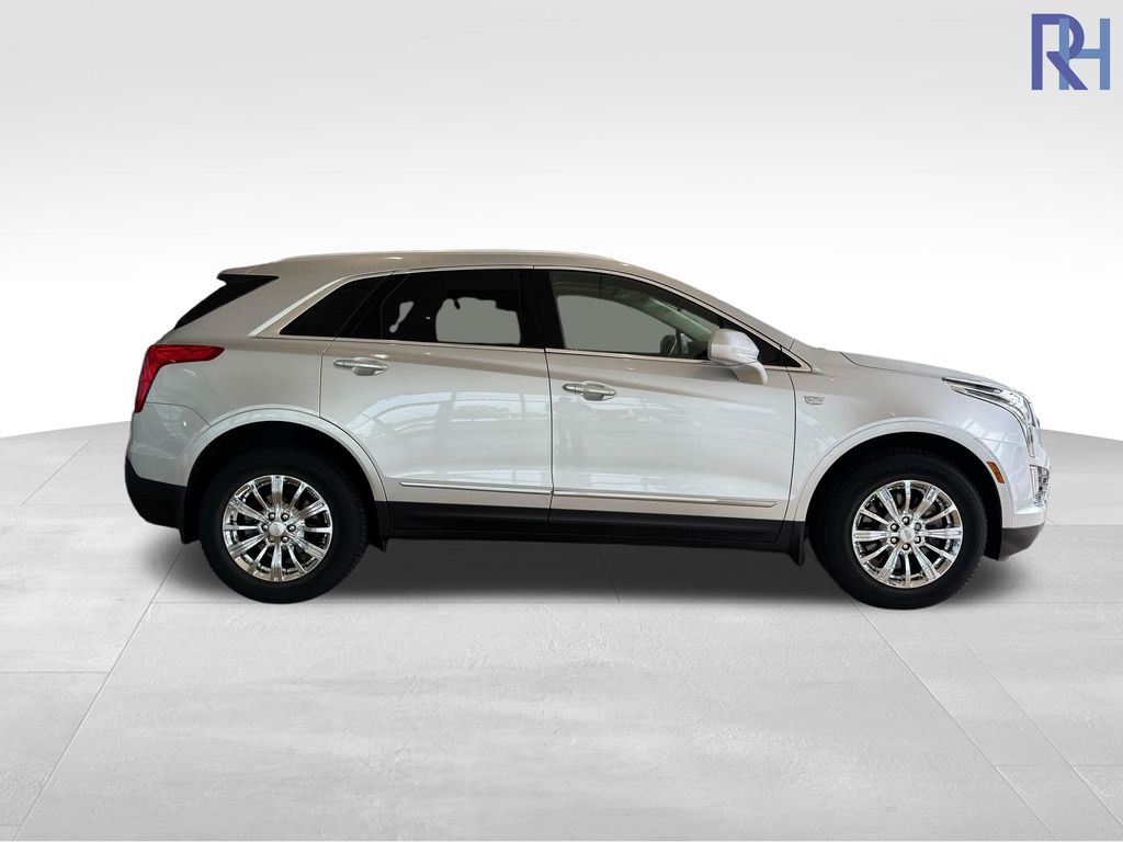 Used 2019 Cadillac XT5 Luxury with VIN 1GYKNDRS8KZ228830 for sale in Coon Rapids, Minnesota