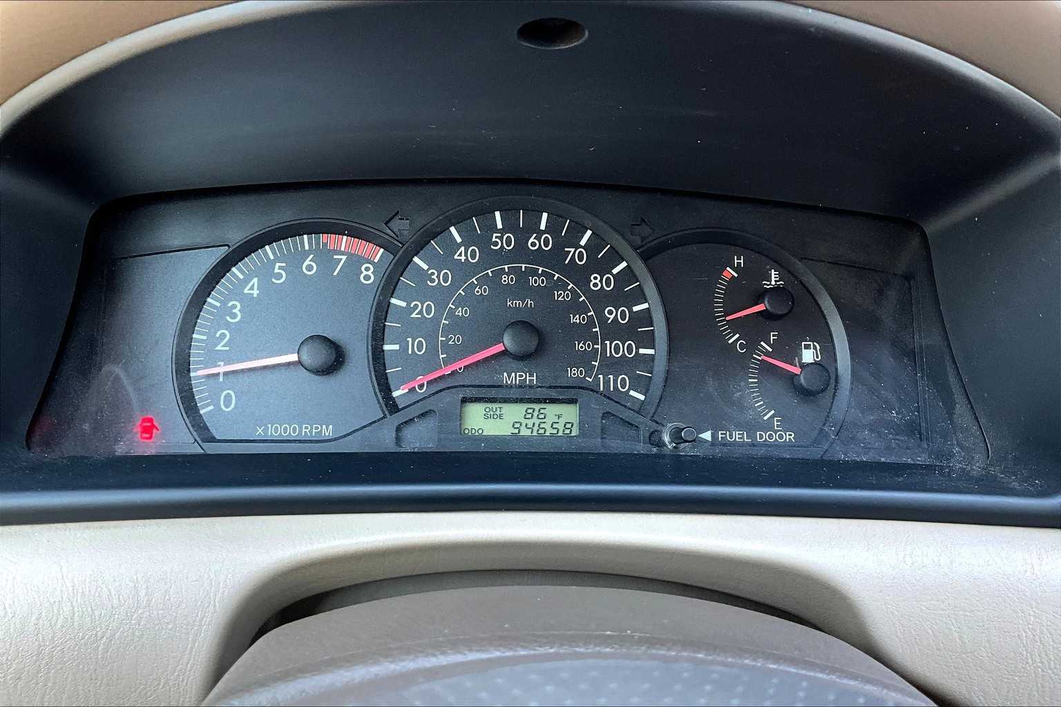 2008 Toyota Corolla CE photo 24