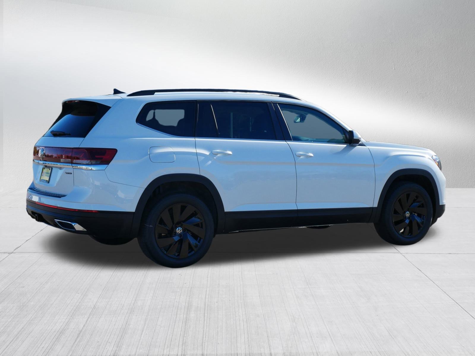 2026 Volkswagen Atlas SE Technology photo 3
