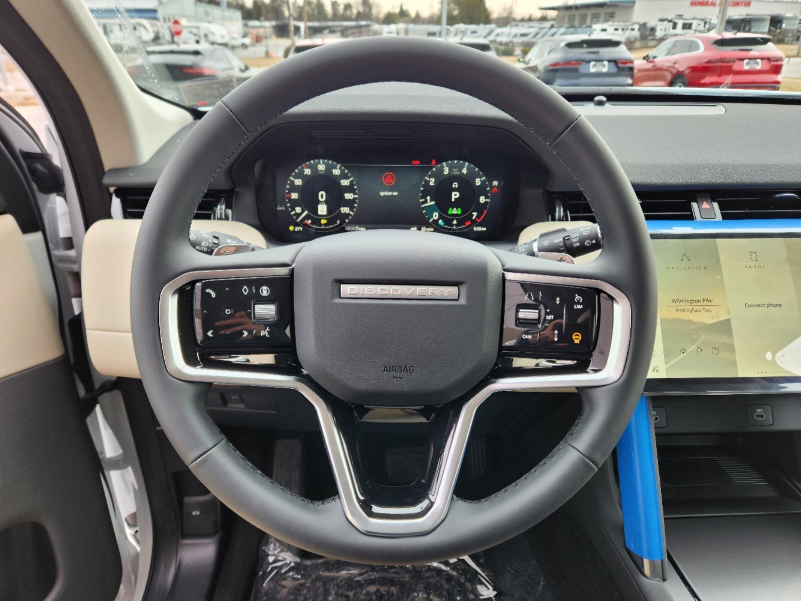 2025 Land Rover Discovery Sport S photo 13