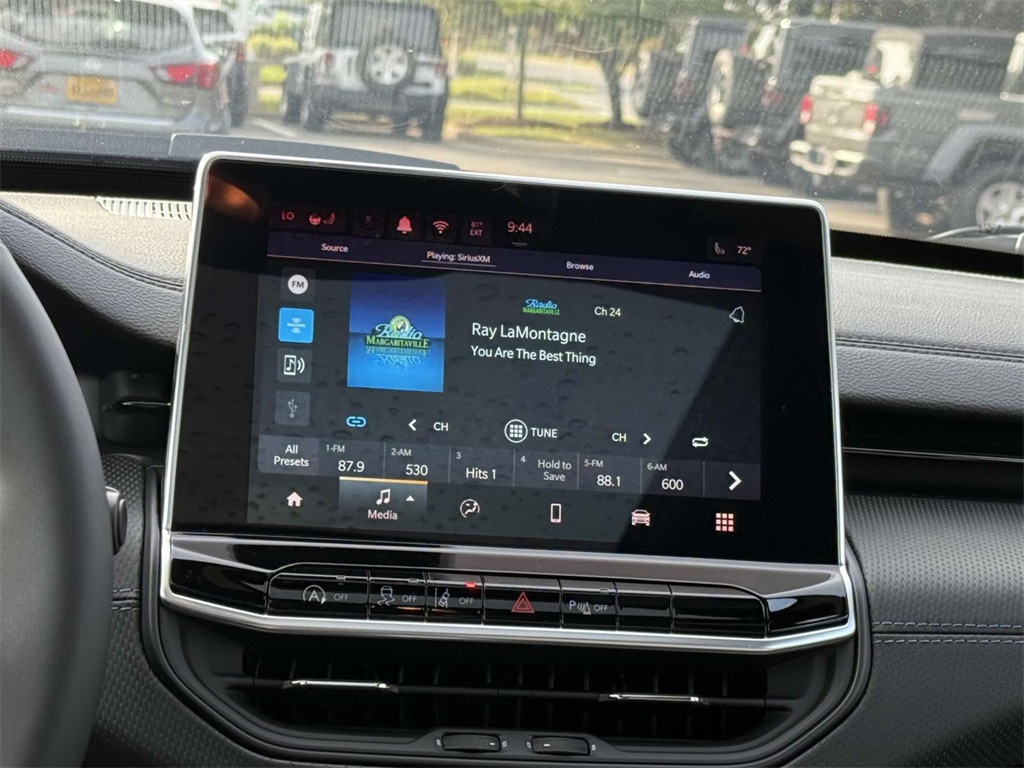 2025 Jeep Compass Limited photo 2