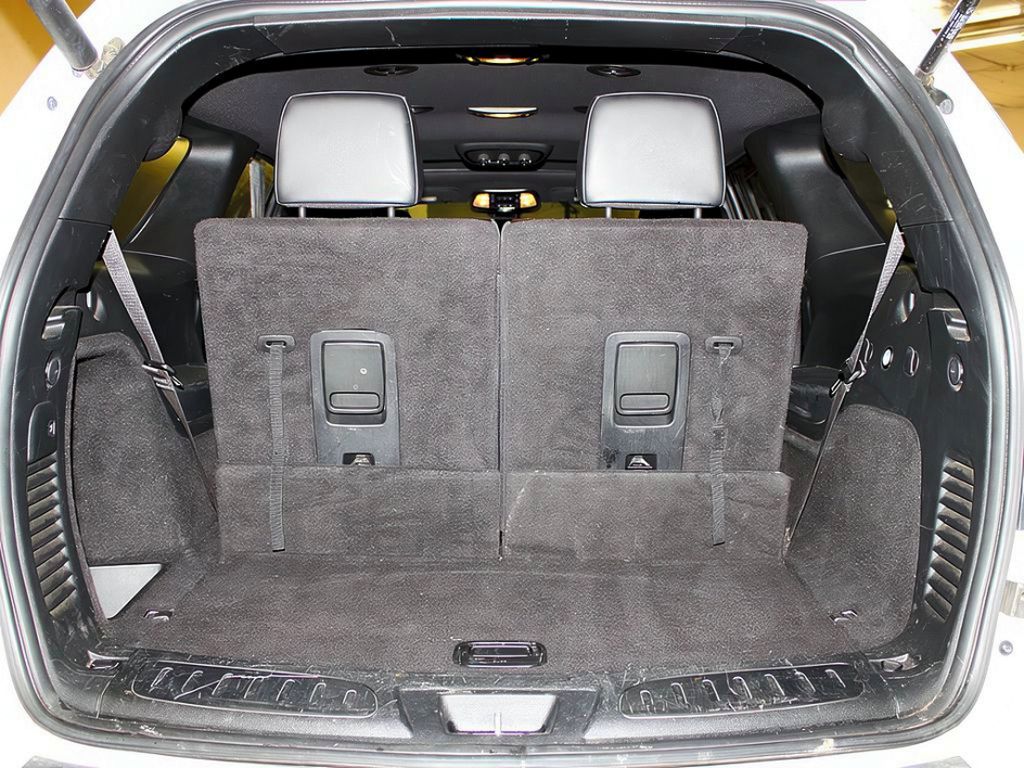 2022 Dodge Durango R/T photo 9