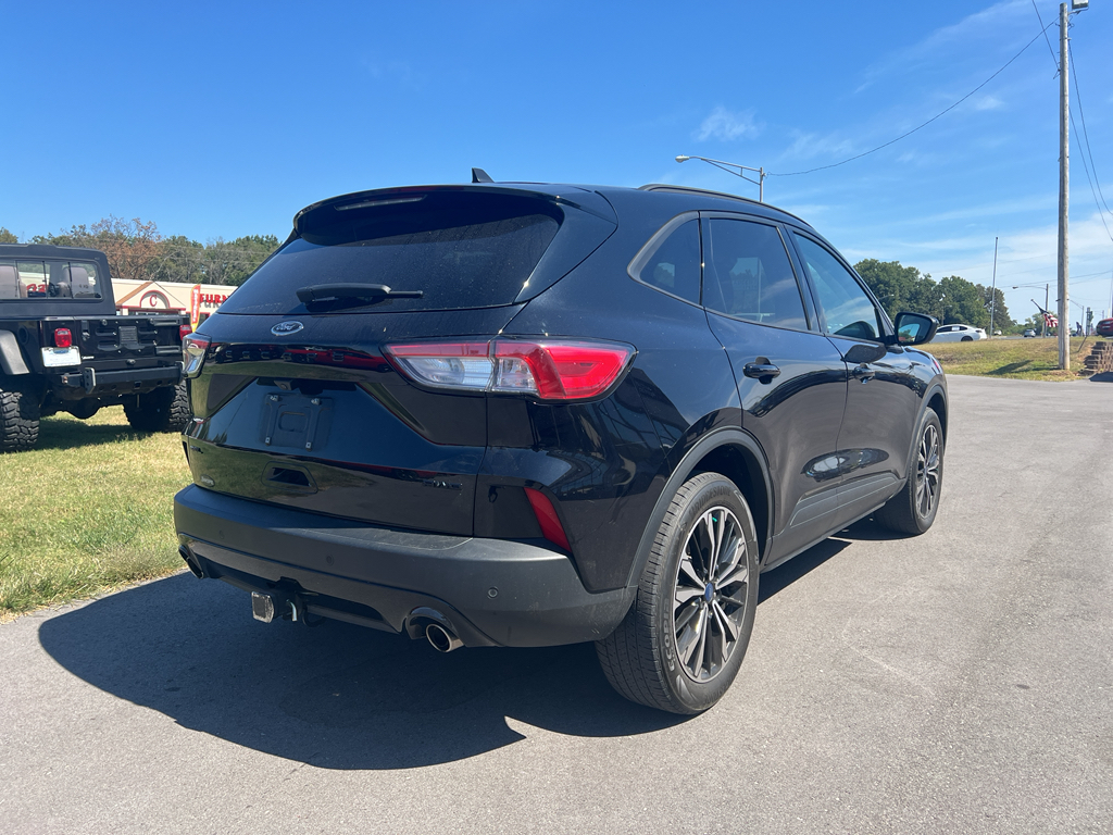2022 Ford Escape SEL photo 7