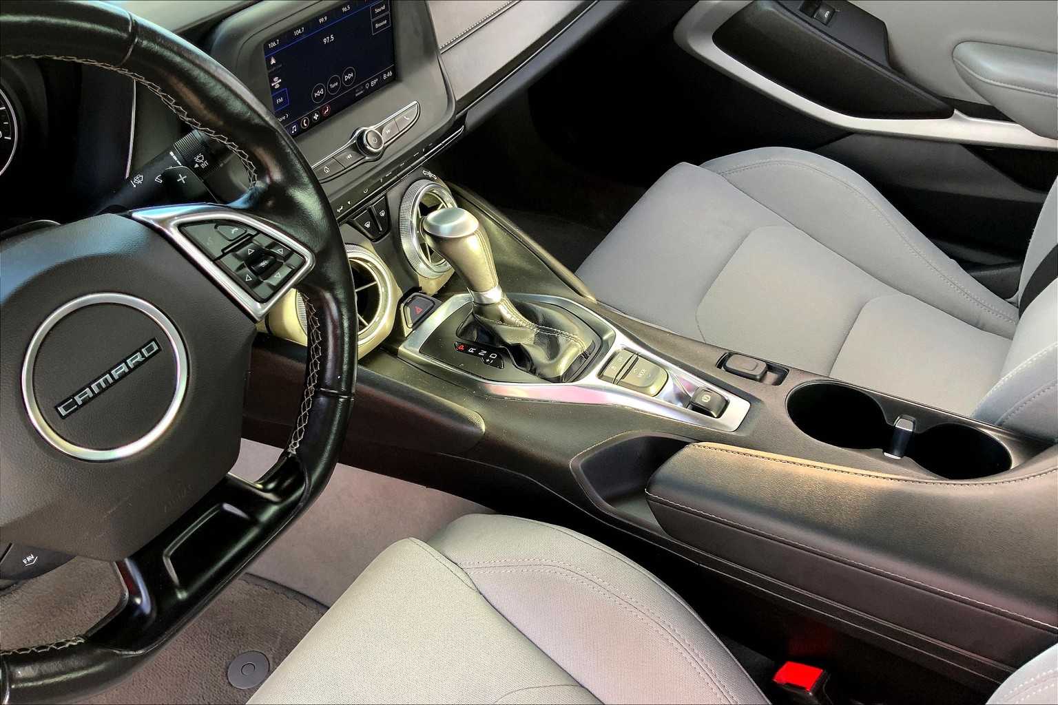2023 Chevrolet Camaro 1LT photo 15