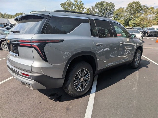 2026 Chevrolet Traverse photo 3