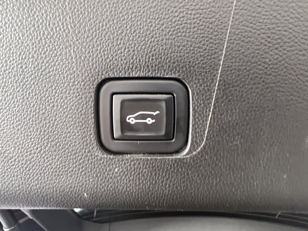 2020 Chevrolet Traverse Cloth 1LT photo 18