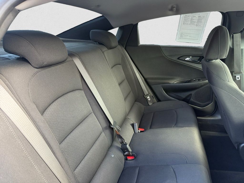 2020 Chevrolet Malibu LS photo 16