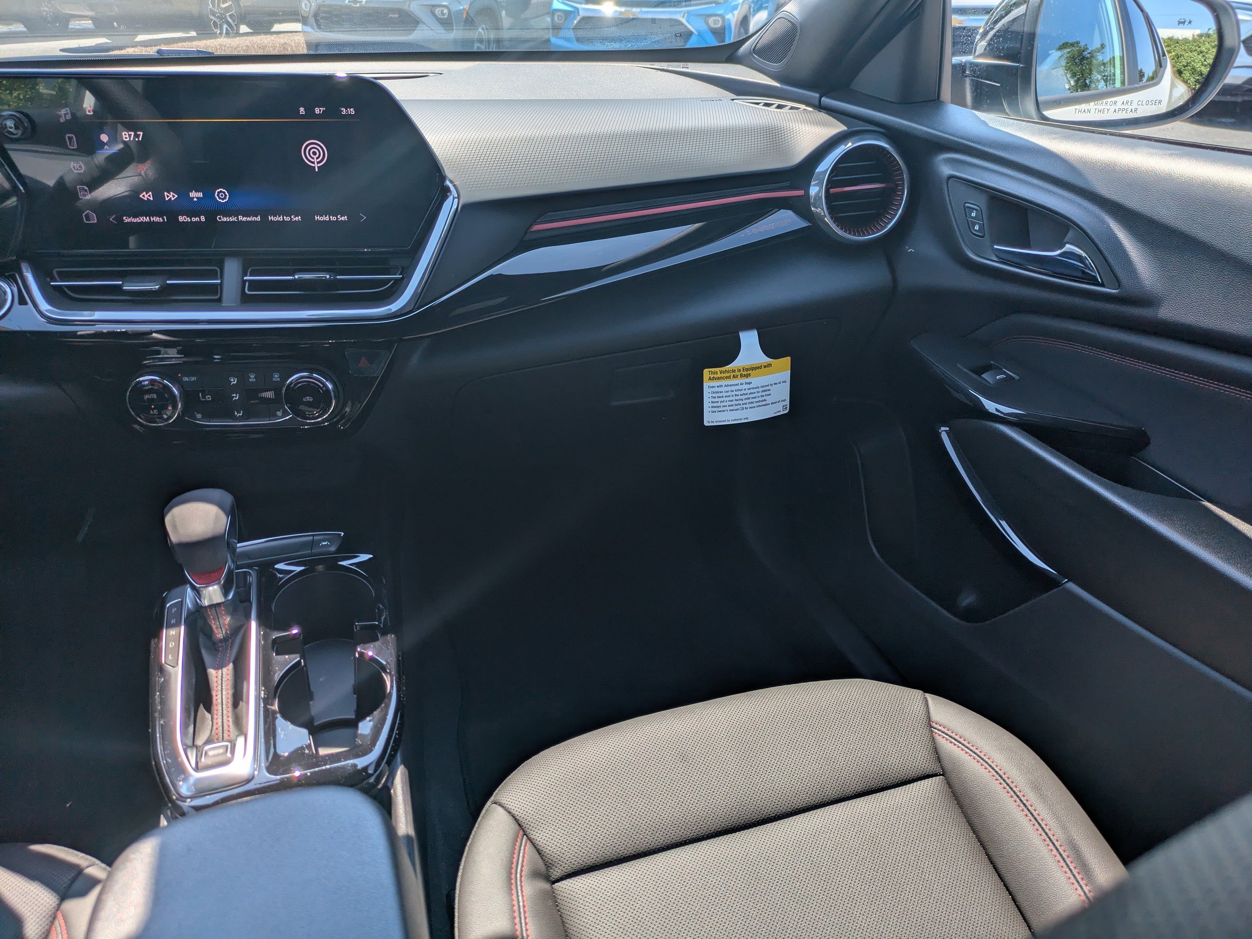 2025 Chevrolet Trax photo 16