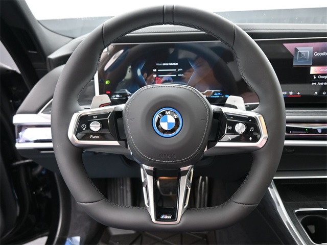 2025 Bmw 750e 750e xDrive photo 2