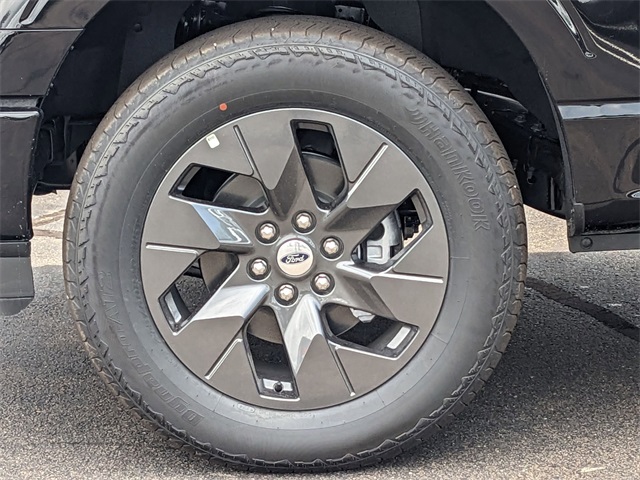 2025 Ford F-150 STX photo 25