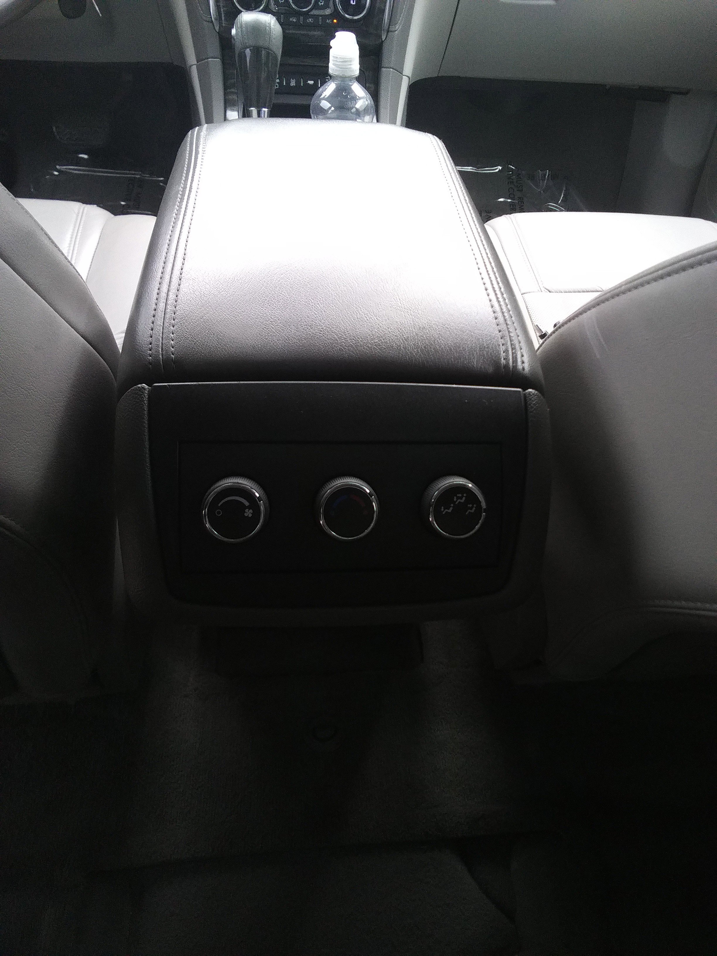 2014 Buick Enclave Leather photo 2