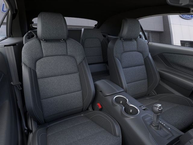 2025 FORD MUSTANG - Image 32