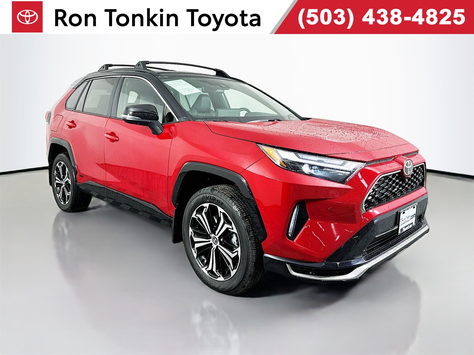 2025 Toyota RAV4 XSE's photo
