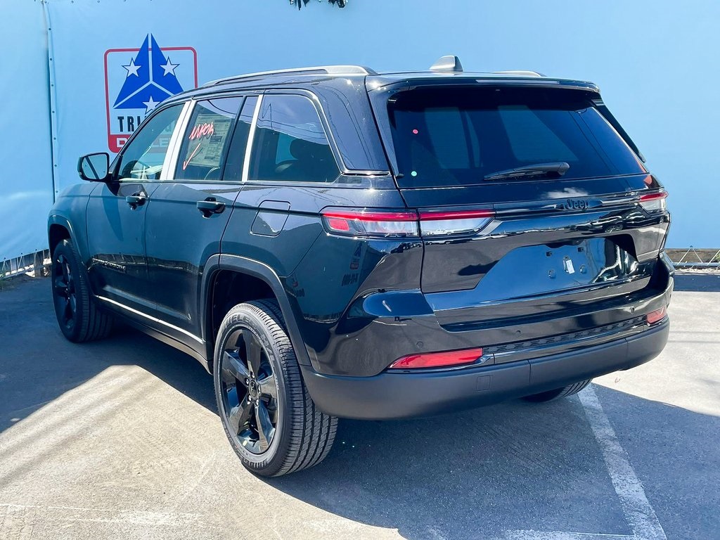 2025 Jeep Grand Cherokee Altitude X photo 4