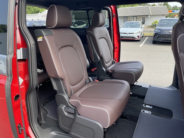 2025 Volkswagen ID. Buzz Pro Plus photo 19