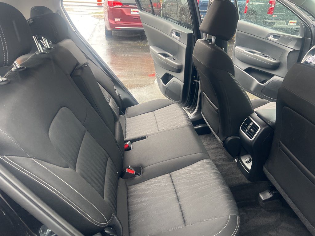 2020 Kia Sportage LX photo 13