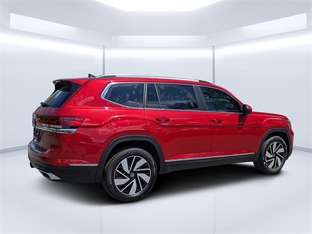 2025 Volkswagen Atlas SEL photo 3