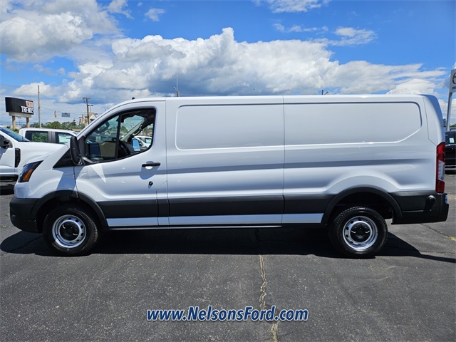 2025 Ford Transit photo 4