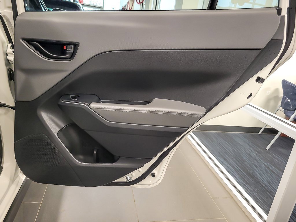 2025 SUBARU CROSSTREK - Image 17