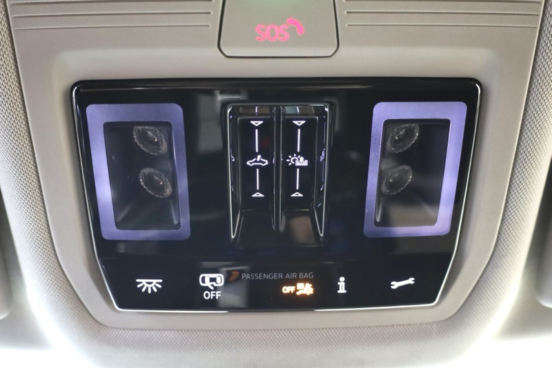 2024 Volkswagen Atlas SEL photo 26