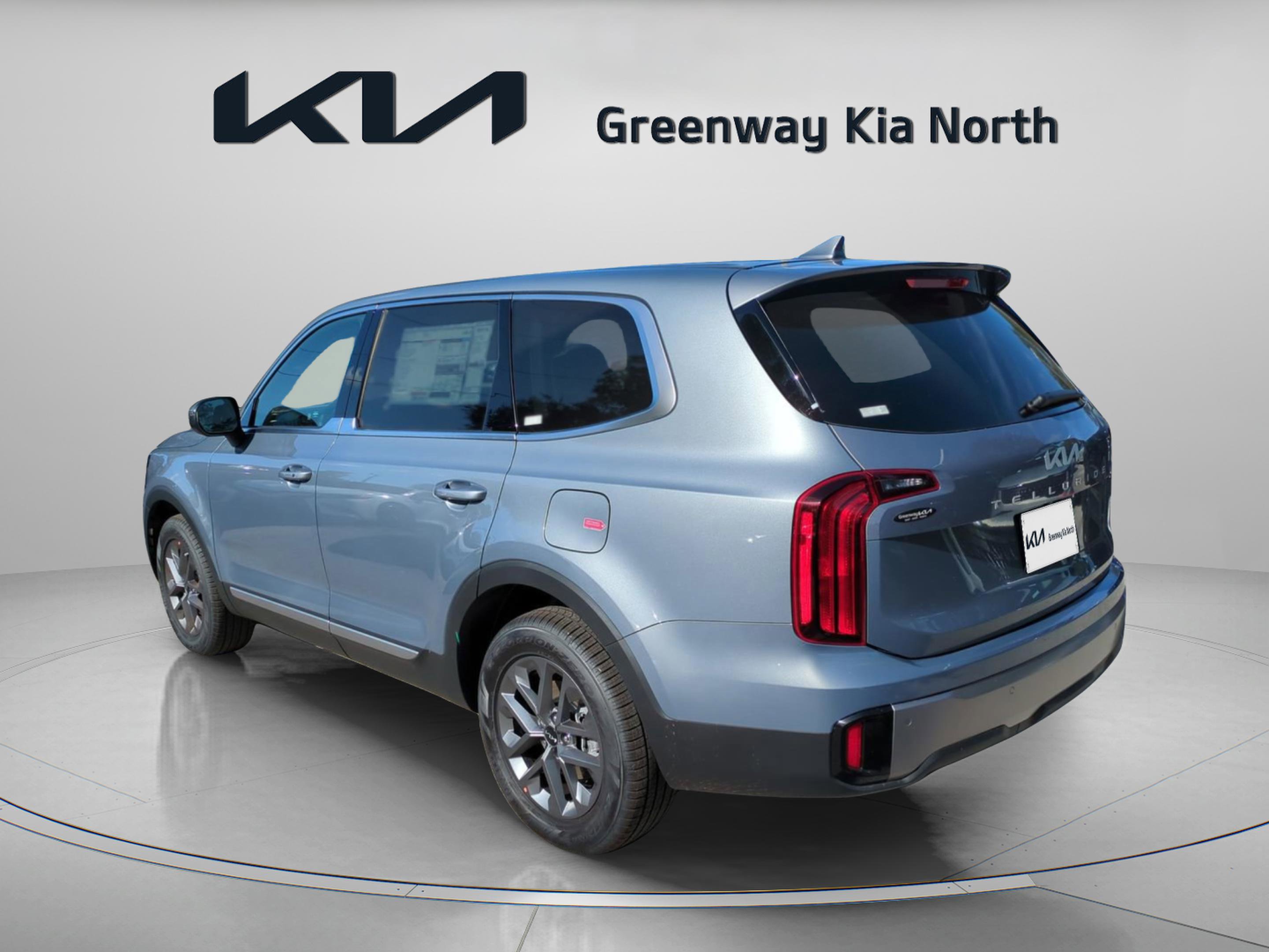 2025 Kia Telluride LX photo 5