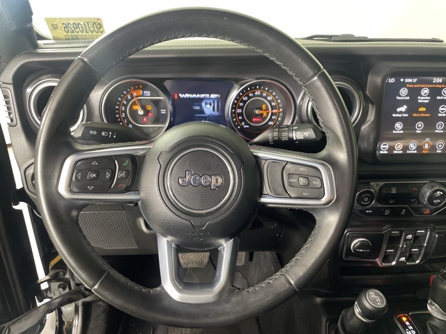 2021 Jeep Wrangler Unlimited Sahara Altitude photo 19