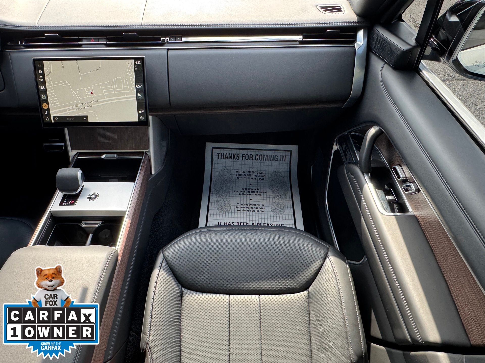 2025 Land Rover Range Rover Autobiography photo 13