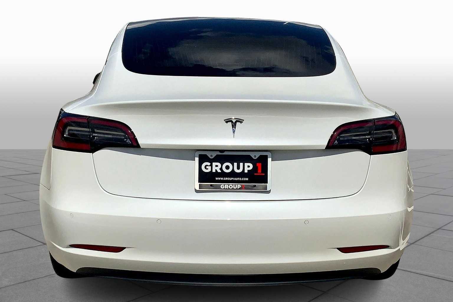 2019 Tesla Model 3 Standard Range photo 4