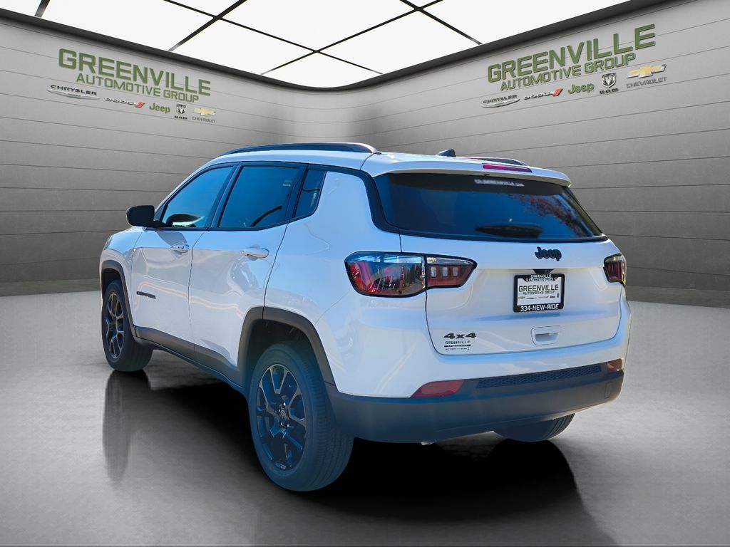 2026 Jeep Compass Latitude Altitude photo 3