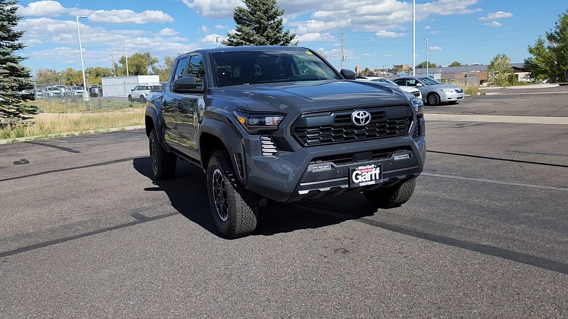 2025 Toyota Tacoma TRD Off-Road photo 4