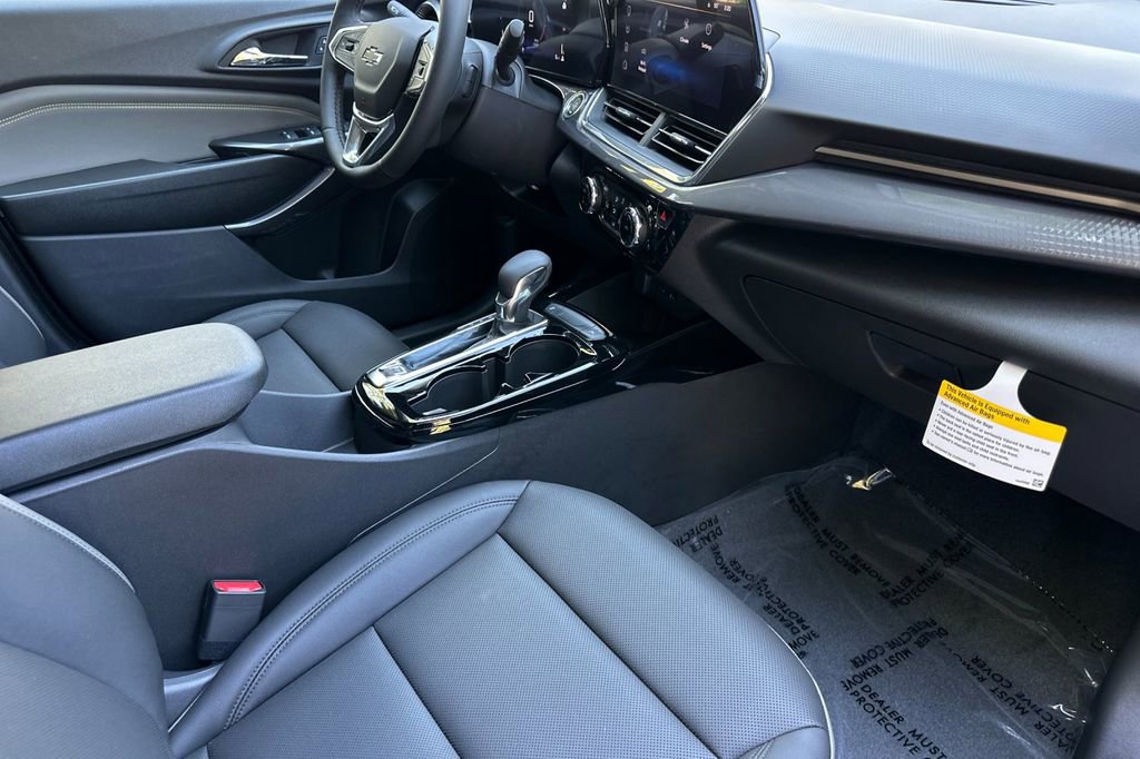 2025 Chevrolet Trax ACTIV photo 16