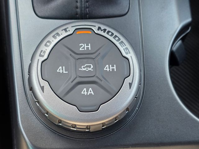 2025 Ford Bronco Outer Banks photo 19
