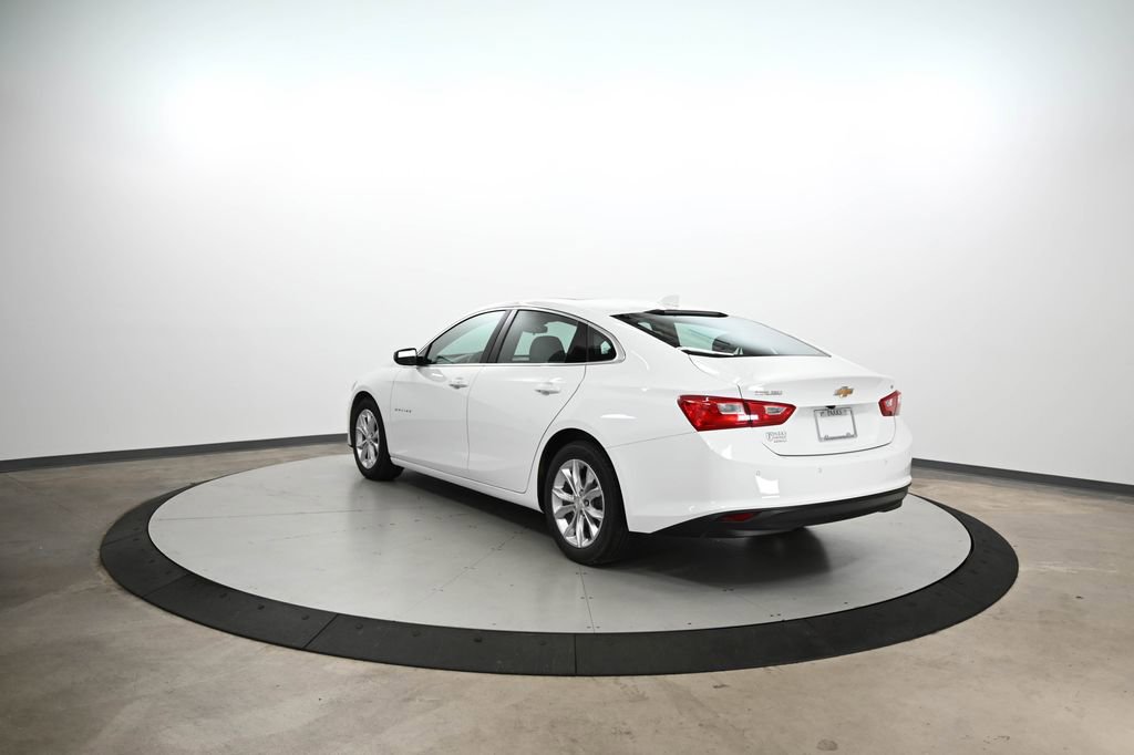 2024 Chevrolet Malibu 1LT photo 4