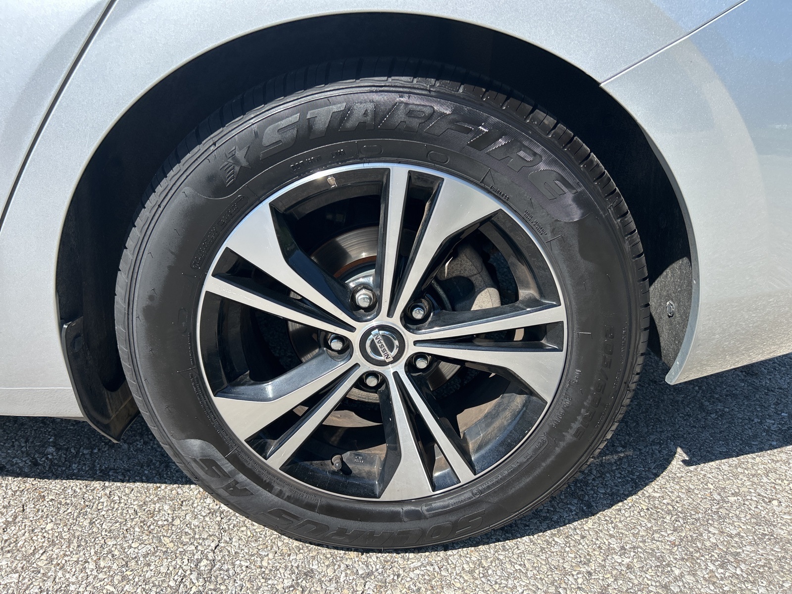 2021 Nissan Sentra SV photo 12