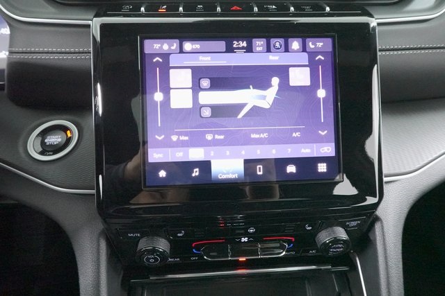 2025 Jeep Grand Cherokee Altitude X photo 17