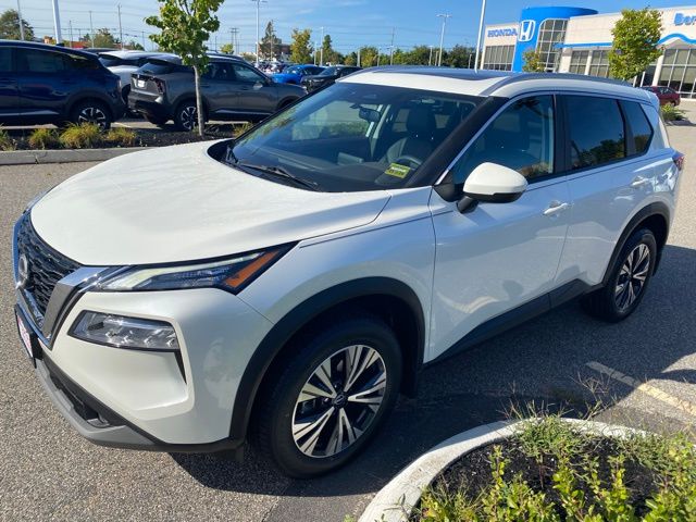 2023 Nissan Rogue SV photo 3