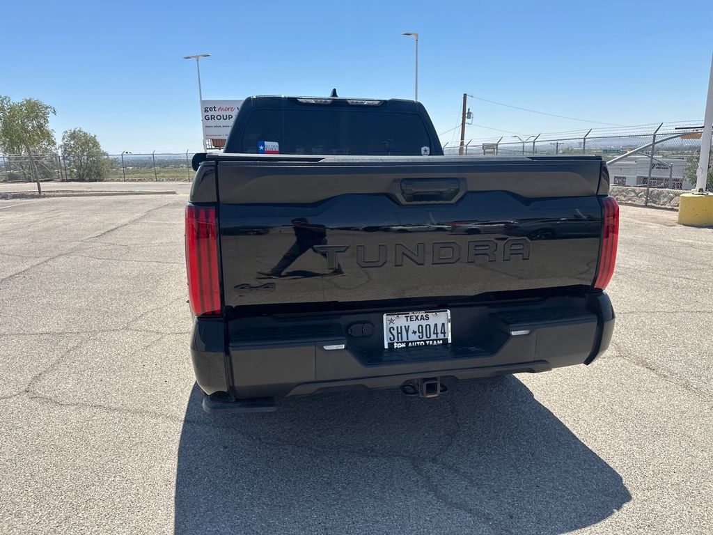 2023 Toyota Tundra SR5 CrewMax photo 16