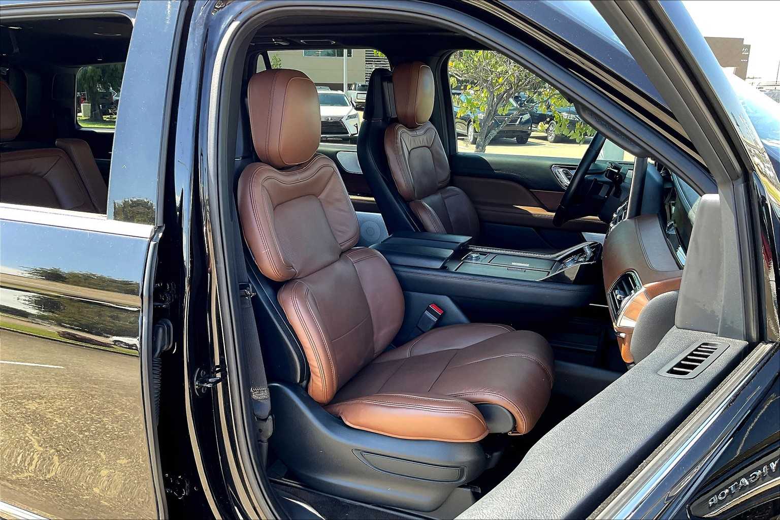 2022 Lincoln Navigator Reserve photo 7