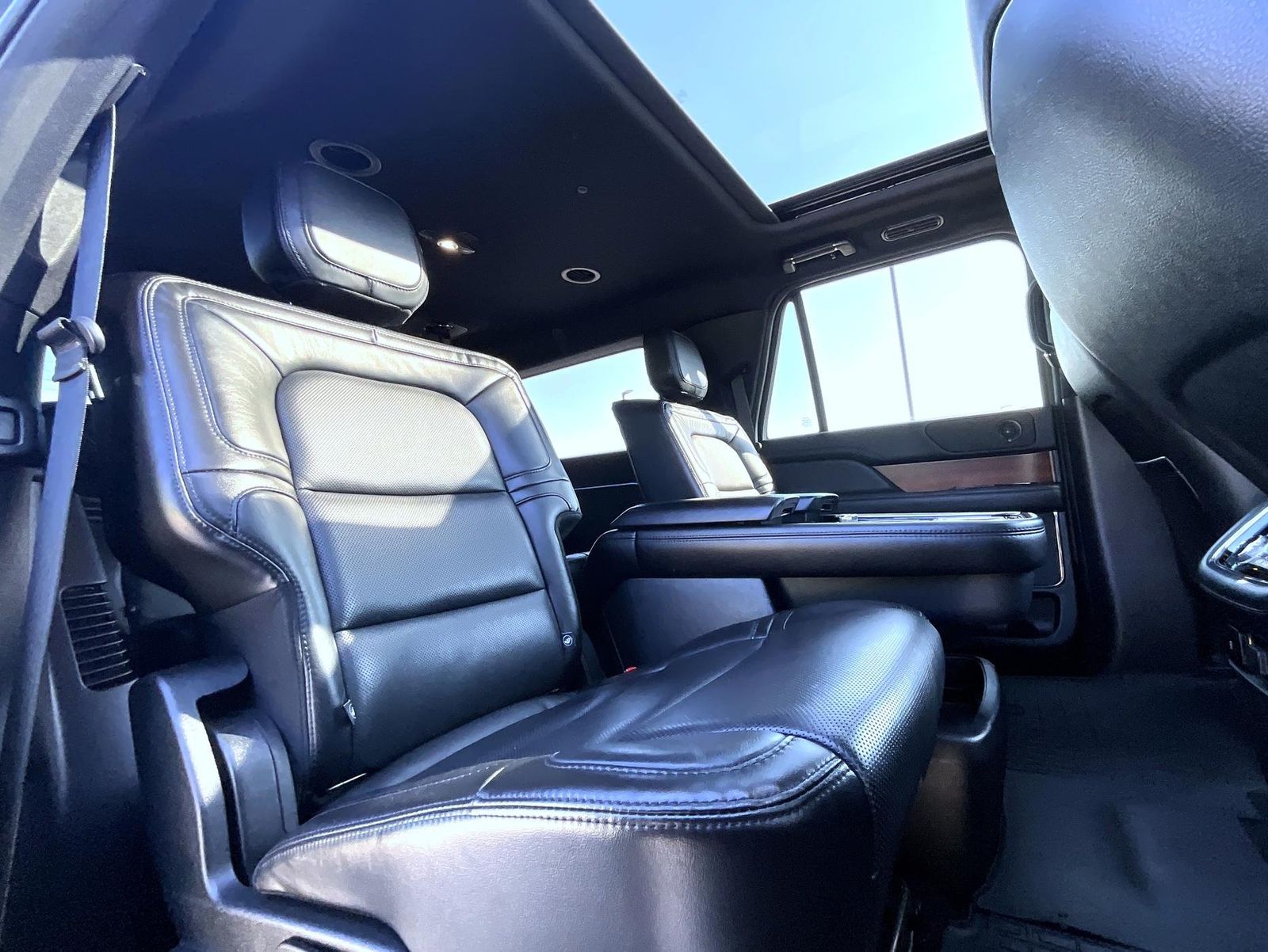 2021 Lincoln Navigator L Reserve photo 23