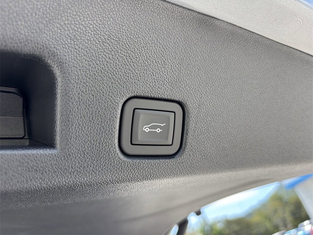 2026 Gmc Acadia Elevation photo 13