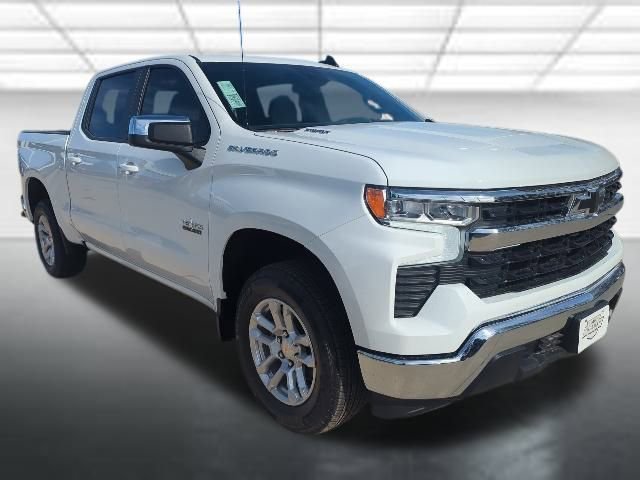 2026 Chevrolet Silverado LT's photo